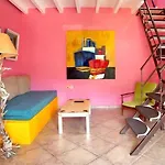 Kirki Apartment *